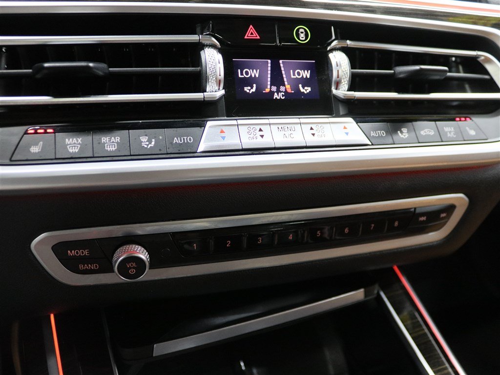 Used 2021 BMW X7 xDrive40i AWD/4WD image 36