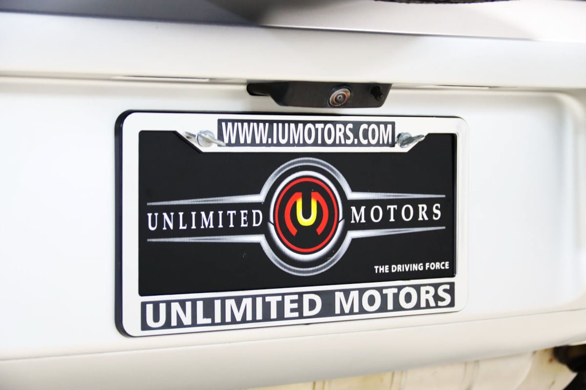 Used 2025 Land Rover Defender 110 S AWD/4WD image 12
