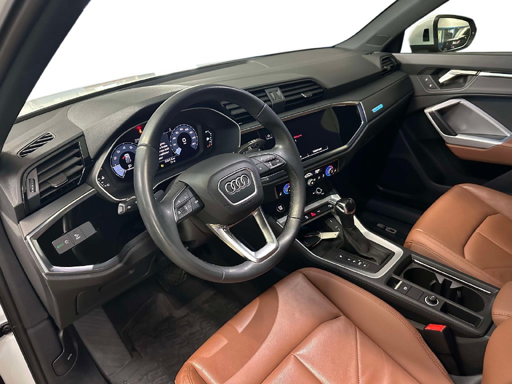 Used 2023 Audi Q3 2.0T Premium Plus AWD/4WD image 16