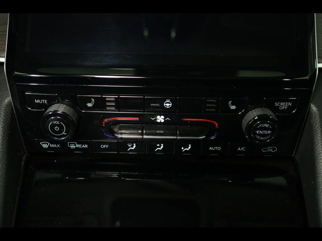 Used 2022 Jeep Grand Cherokee L Limited image 16