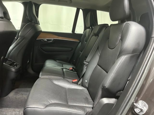 Used 2023 Volvo XC90 B6 Plus image 14
