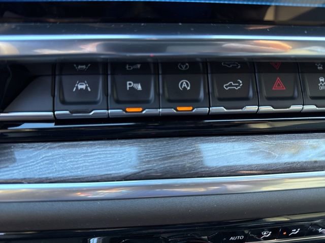 Used 2026 Chevrolet Silverado 1500 LTZ w/ LTZ Premium Package image 21