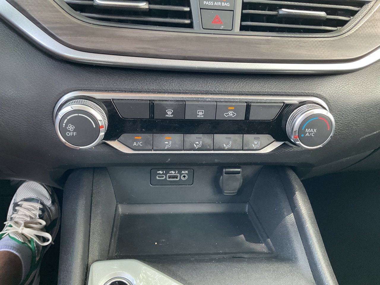 Used 2025 Nissan Altima 2.5 SV FWD image 22