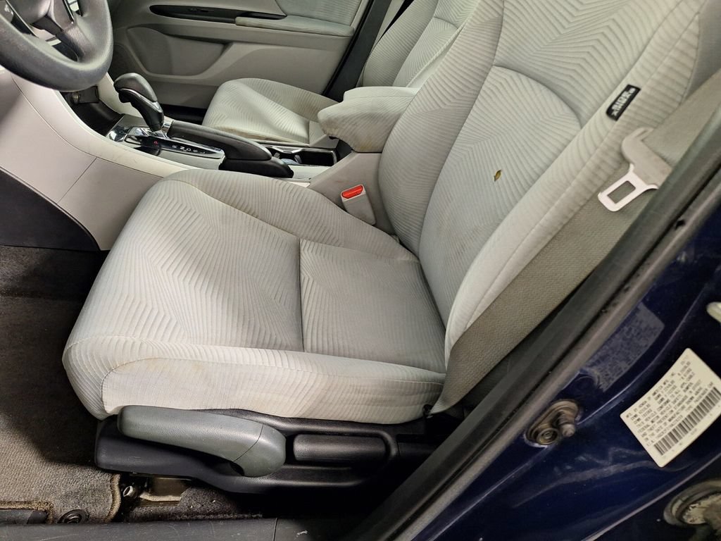 Used 2017 Honda Accord LX image 28