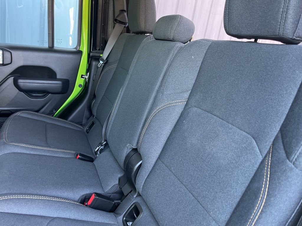 Used 2025 Jeep Gladiator Sport image 39