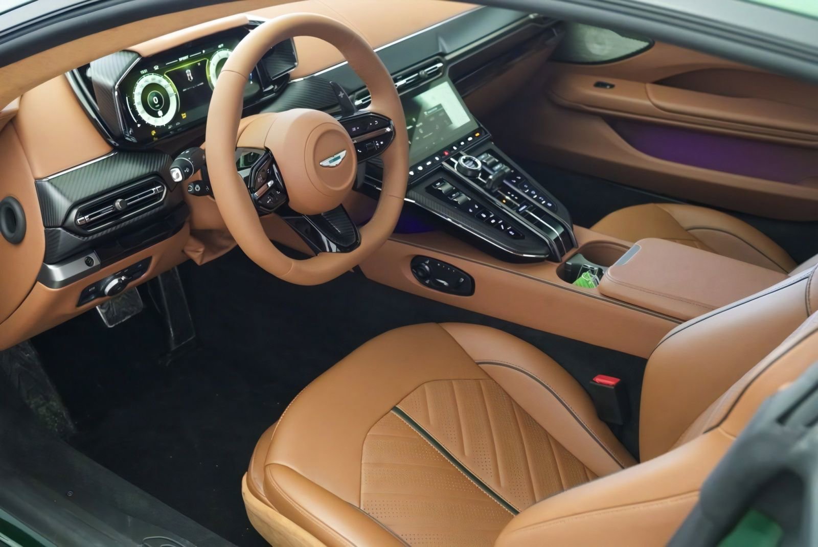New 2026 Aston Martin V8 Vantage S RWD image 13