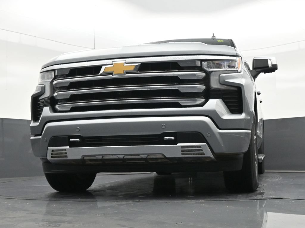 Used 2023 Chevrolet Silverado 1500 High Country RWD image 30