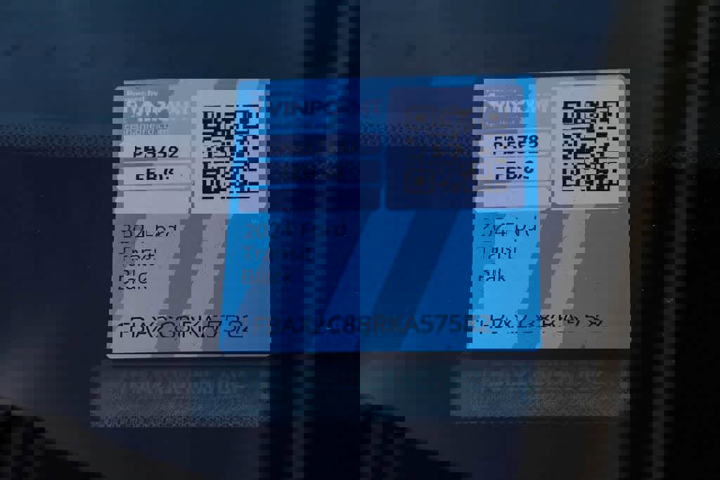 Used 2024 Ford Transit 350 XLT image 28