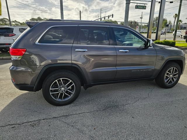 Used 2017 Jeep Grand Cherokee Limited w/ Luxury Group II image 5