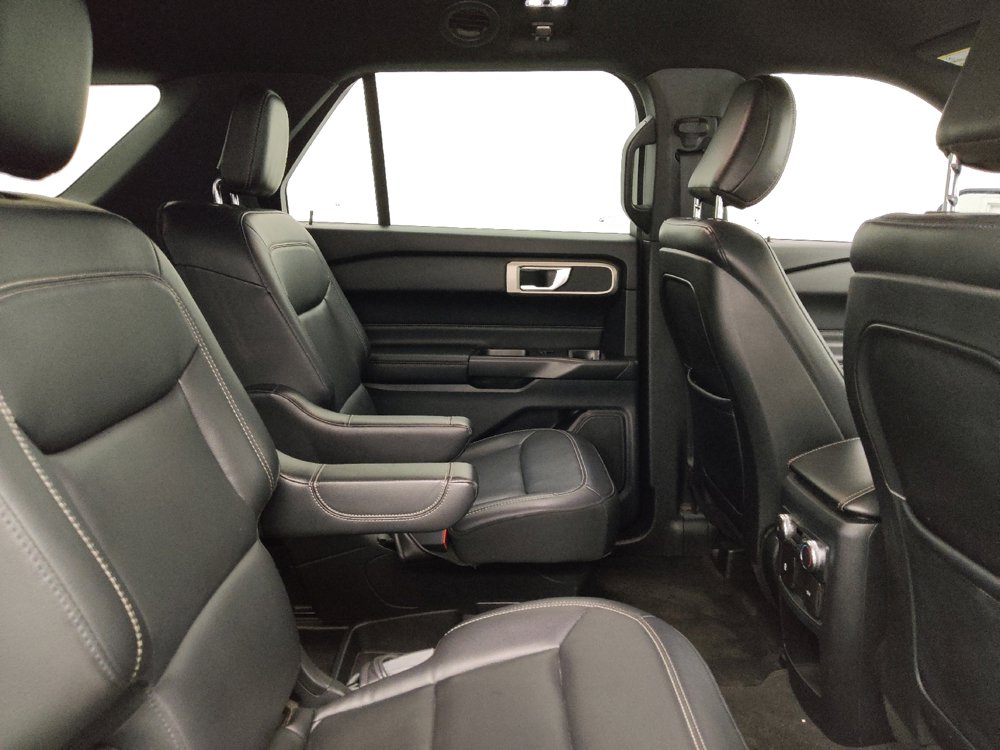 Used 2020 Ford Explorer XLT w/ Equipment Group 202A image 19