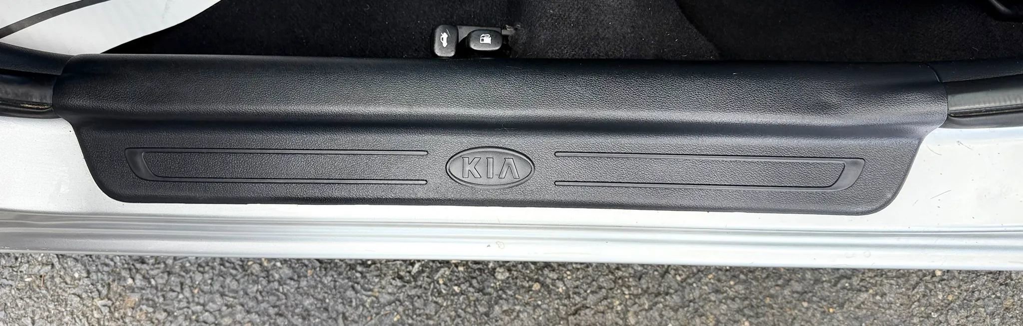 Used 2010 Kia Forte EX FWD image 25