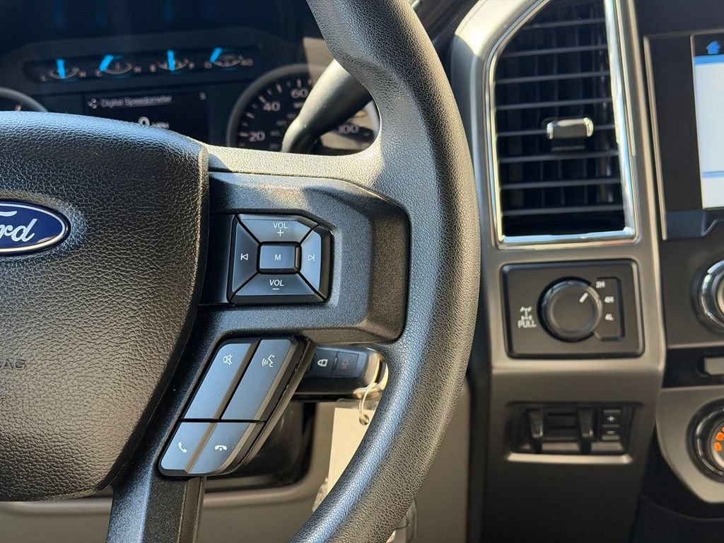 Used 2017 Ford F250 XLT w/ XLT Premium Package AWD/4WD image 12