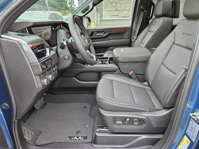 New 2026 GMC Yukon XL Denali w/ Denali Reserve Package AWD/4WD image 21