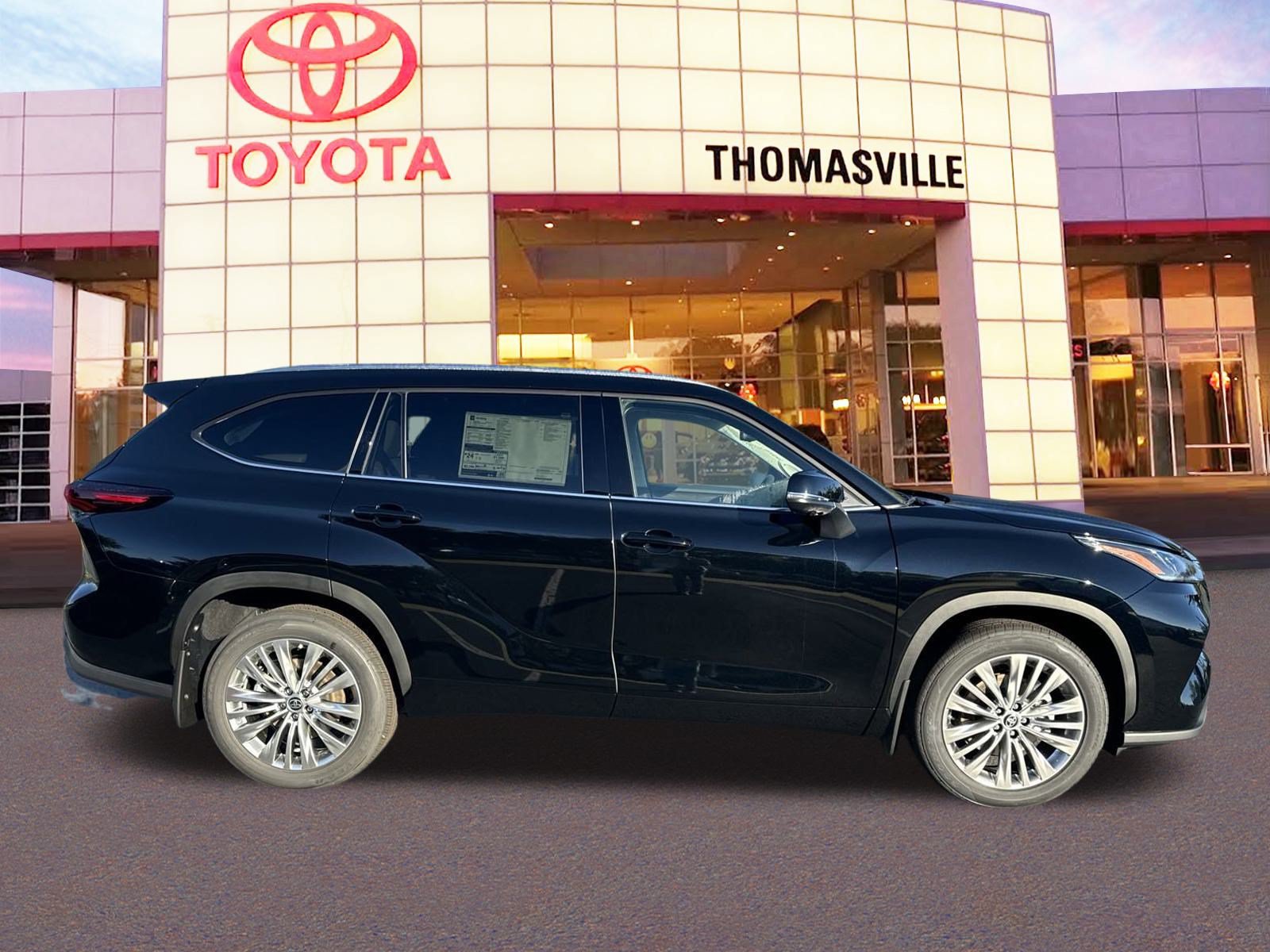 New 2025 Toyota Highlander Platinum AWD/4WD image 4