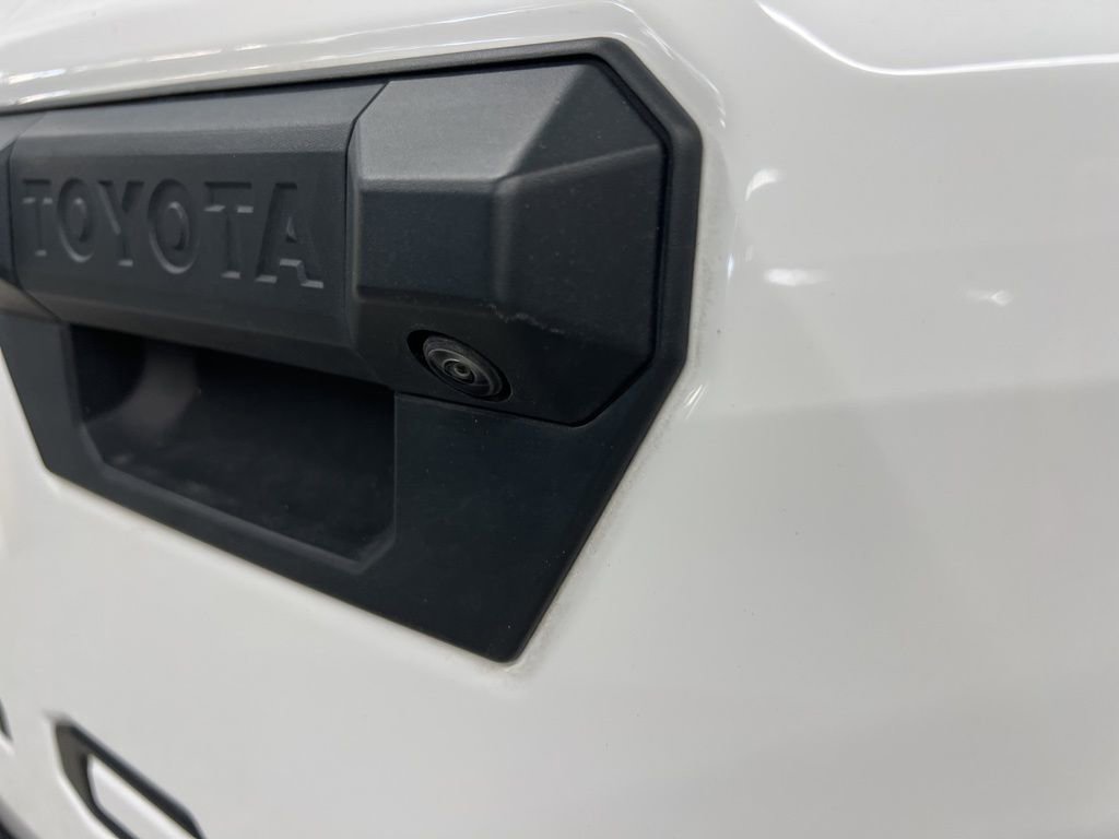 Used 2025 Toyota Tacoma TRD Sport image 7
