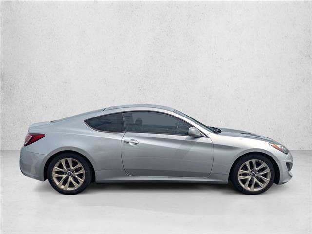 Used 2013 Hyundai Genesis 2.0T image 4