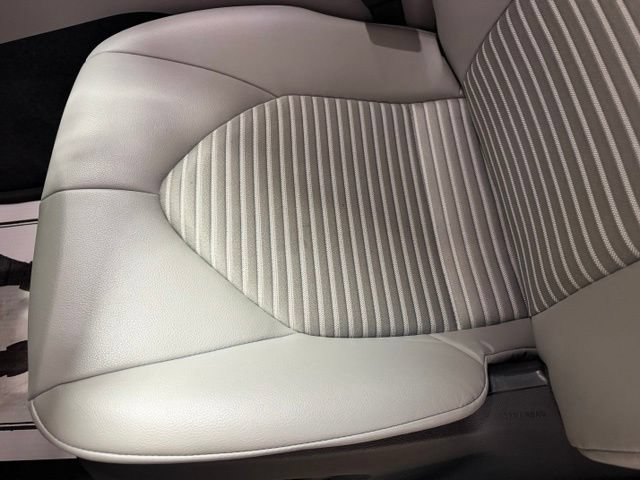 Used 2023 Toyota Camry SE w/ Convenience Package FWD image 15