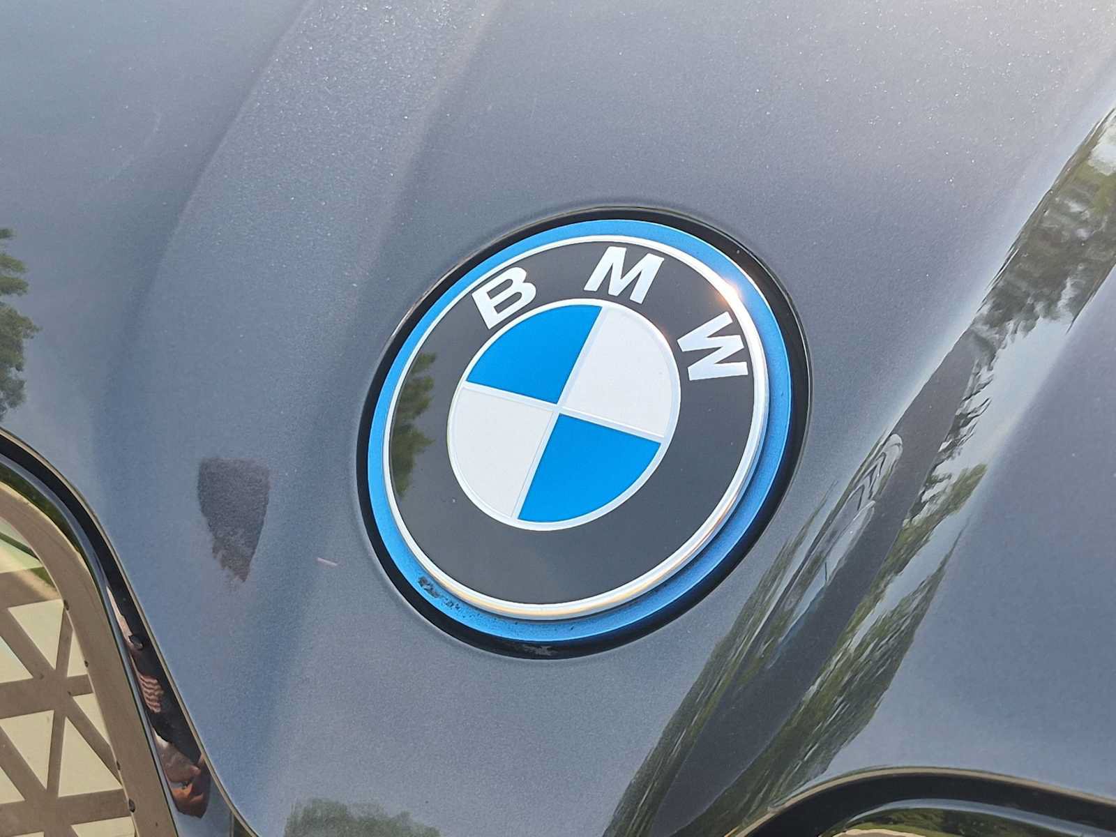 Used 2024 BMW iX xDrive50 w/ Sport Package AWD/4WD image 11