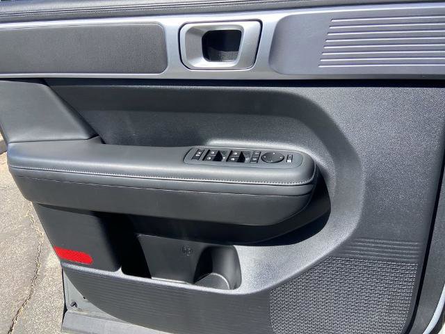 Used 2025 Hyundai Santa Fe SEL image 17