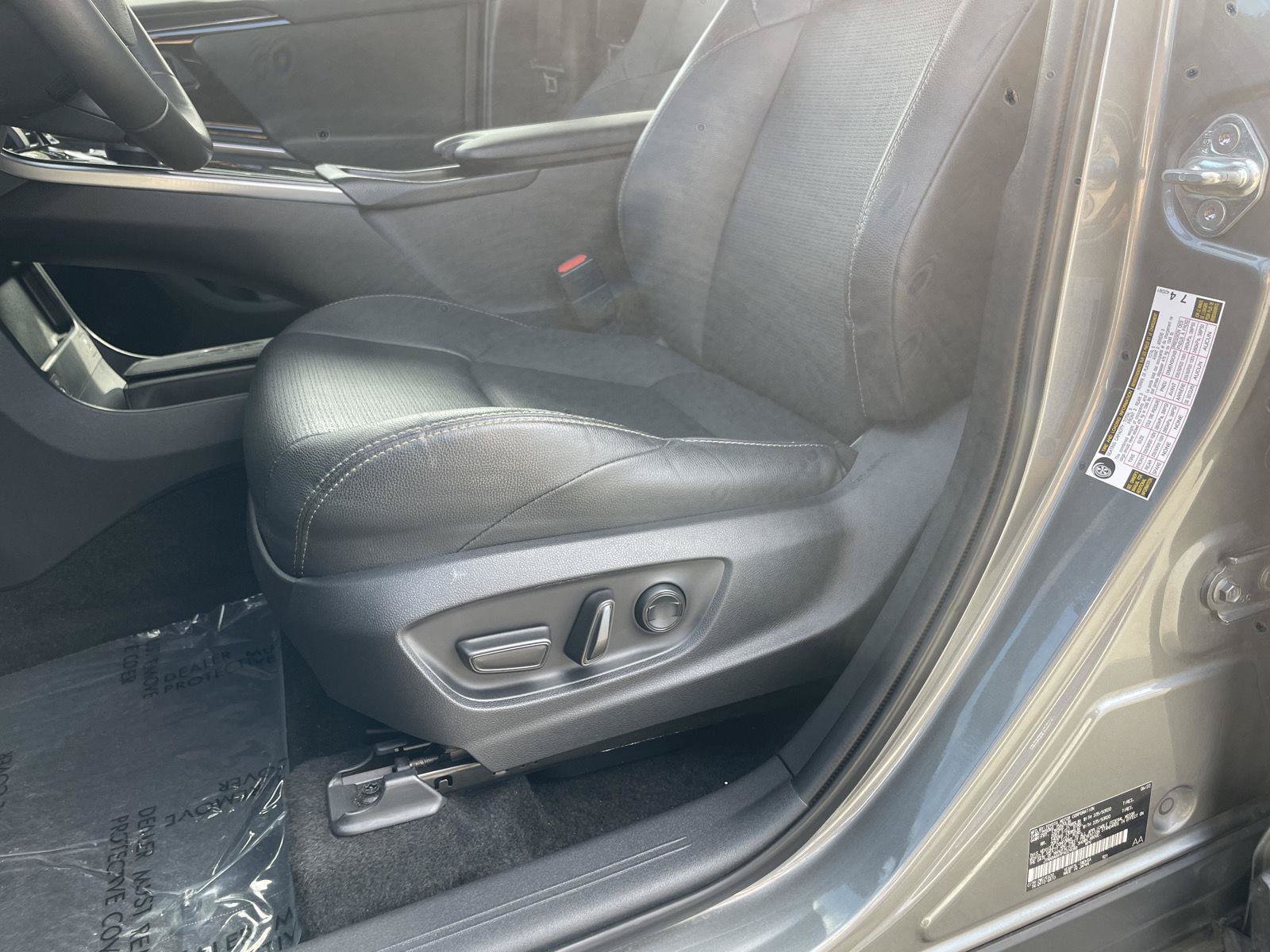 Certified 2023 Subaru Solterra AWD image 10