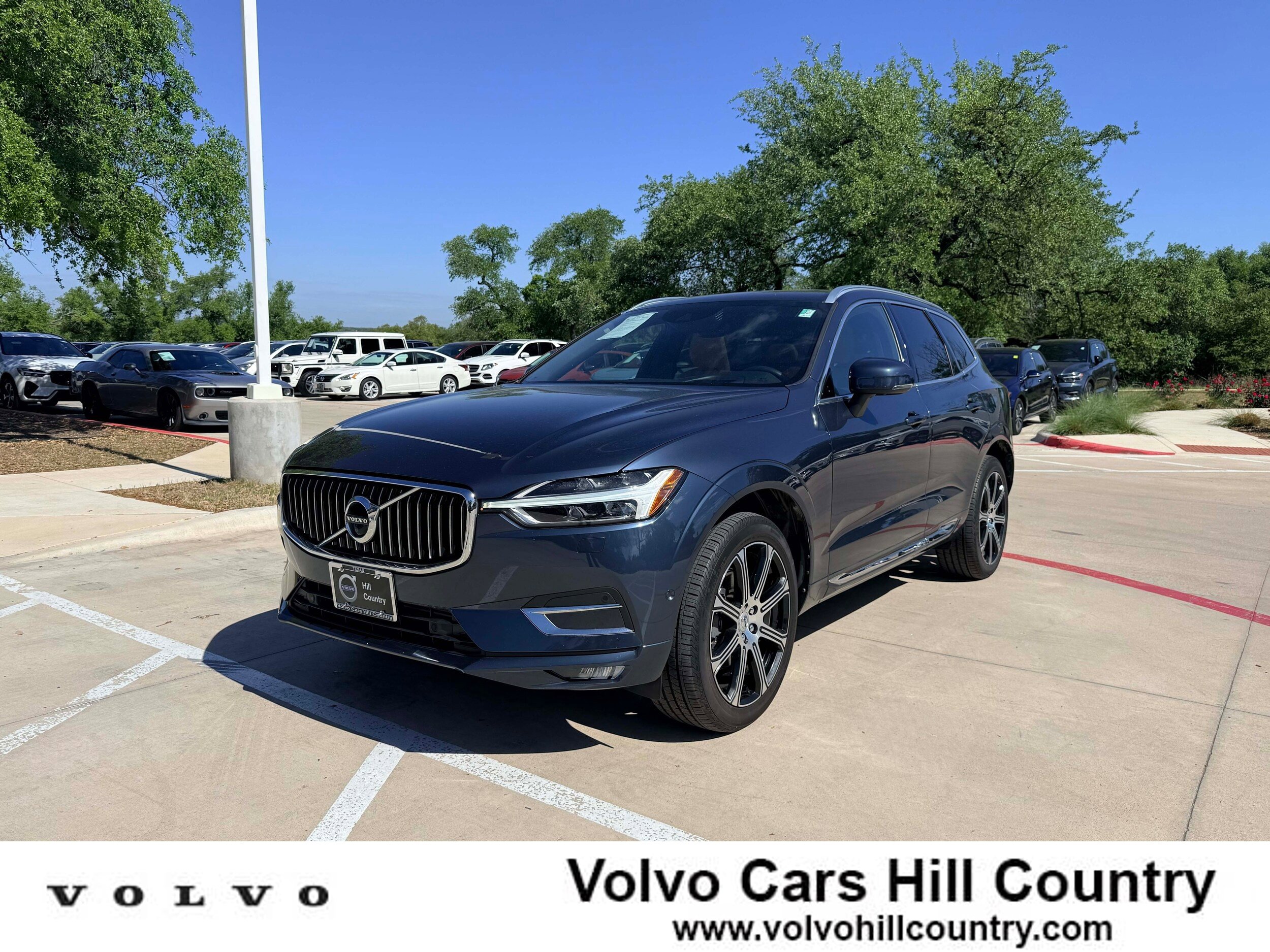 Used 2019 Volvo XC60 T5 Inscription w/ Protection Package Premier AWD/4WD image 1