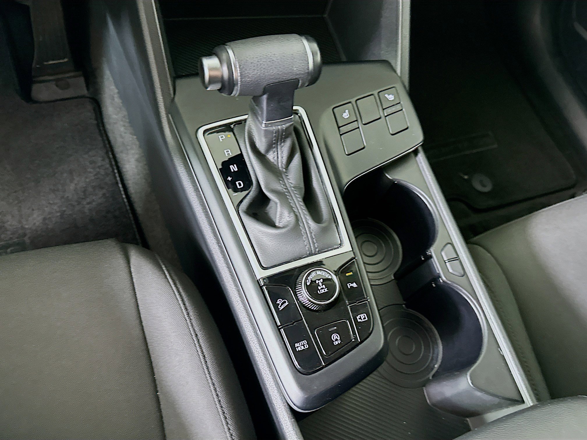 Used 2025 Kia Sportage LX image 24