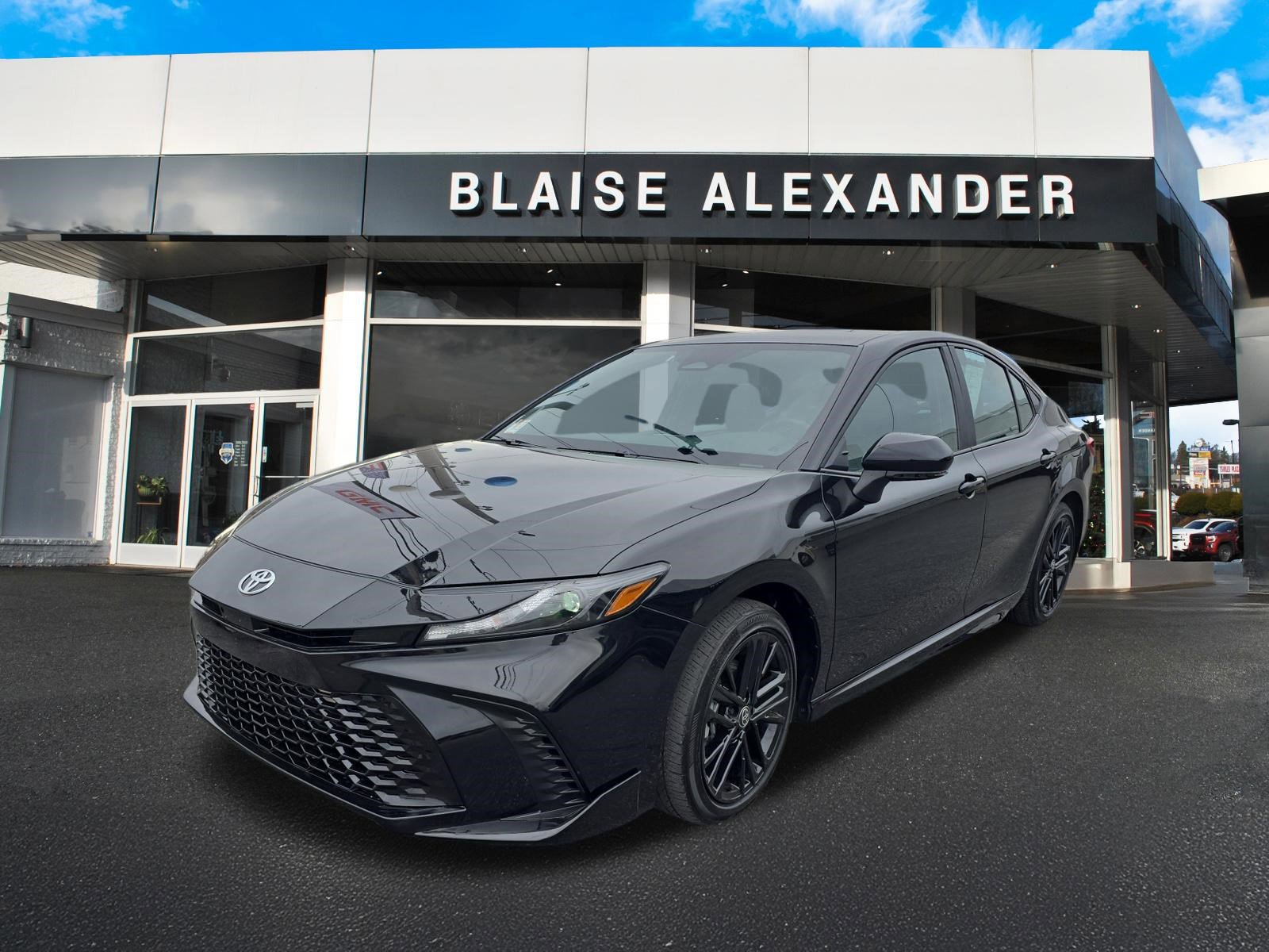 Used 2025 Toyota Camry SE FWD image 8