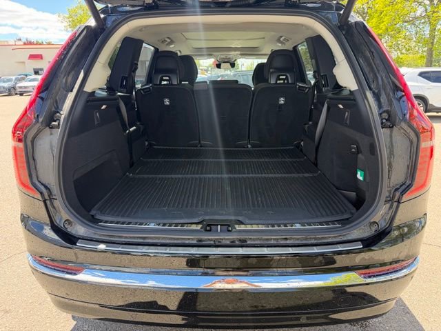 Used 2026 Volvo XC90 B6 Plus w/ Protection Package Premier AWD/4WD image 12