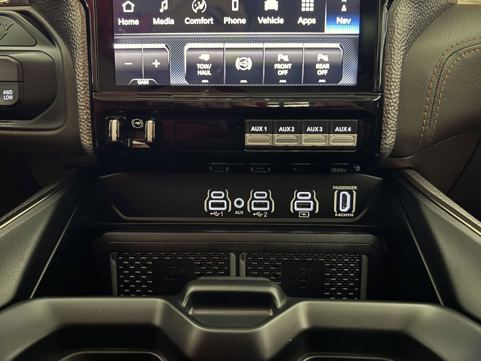 Used 2025 RAM 3500 Longhorn AWD/4WD image 20