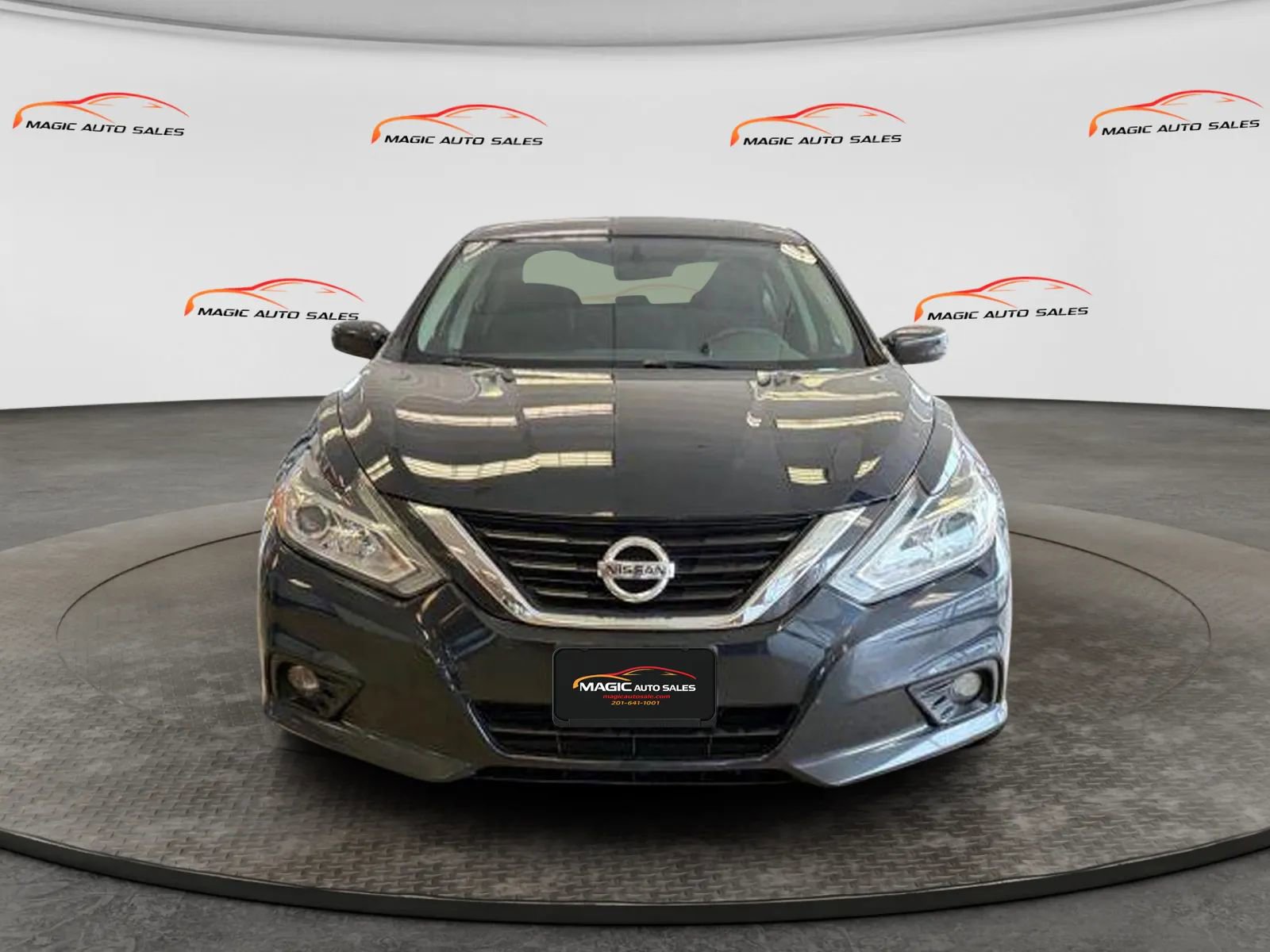 Used 2018 Nissan Altima 2.5 SV FWD image 2