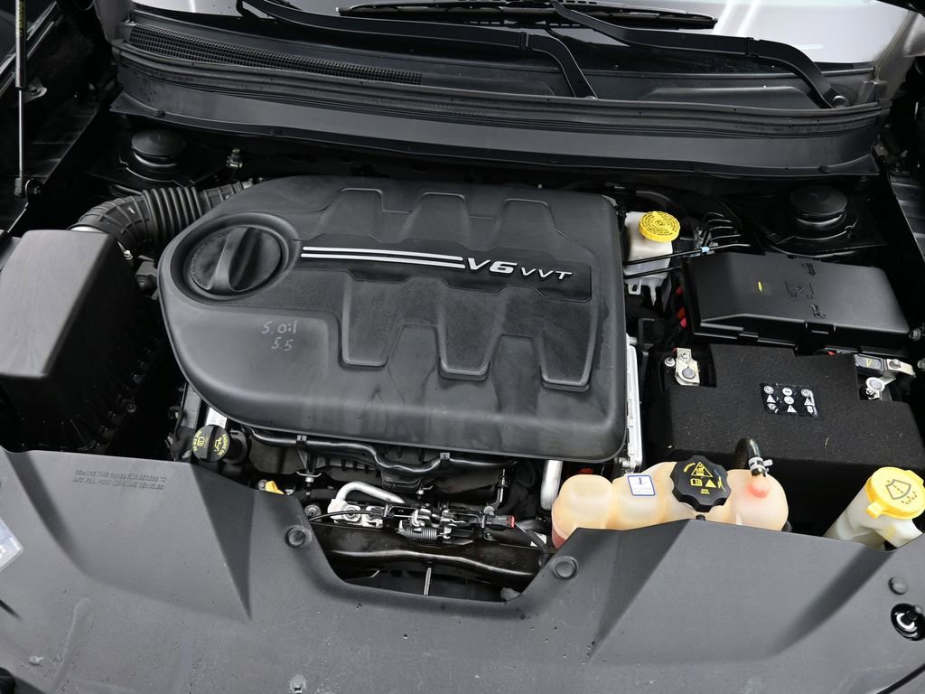 Used 2020 Jeep Cherokee Limited image 15