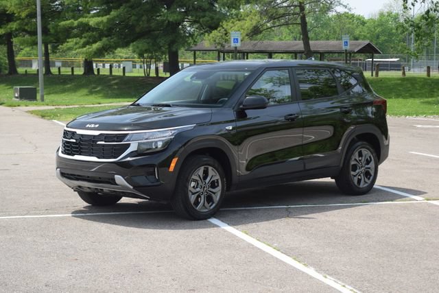 Used 2025 Kia Seltos LX AWD/4WD image 20