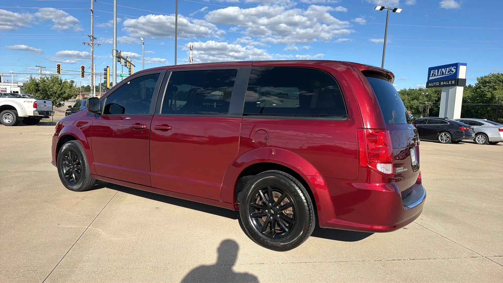 Used 2020 Dodge Grand Caravan GT FWD image 12