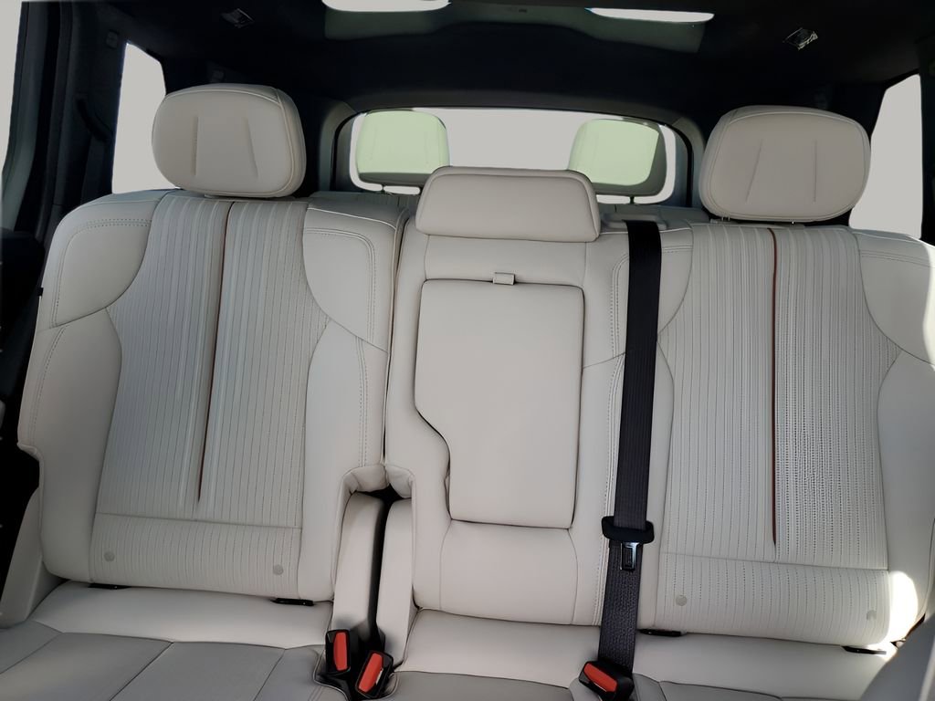 New 2026 Cadillac Vistiq Sport image 41