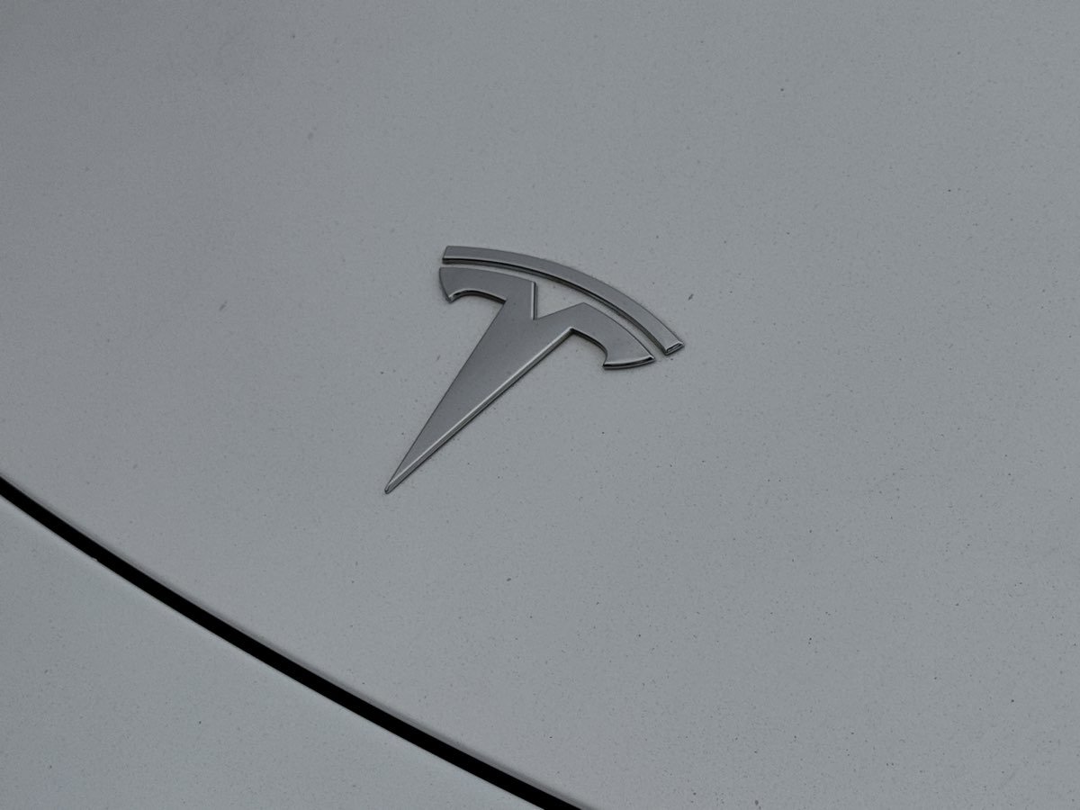Used 2022 Tesla Model Y Long Range AWD/4WD image 4