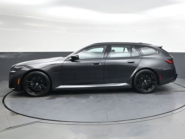 Used 2026 BMW M5 Touring image 9