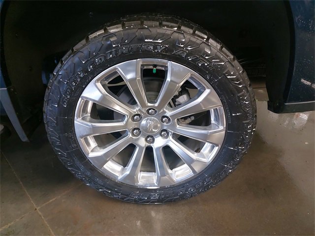Used 2020 Chevrolet Silverado 1500 High Country image 32
