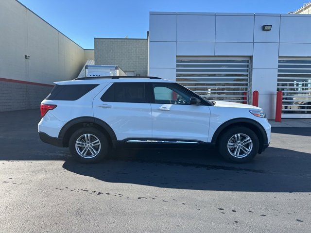 Used 2023 Ford Explorer XLT image 15