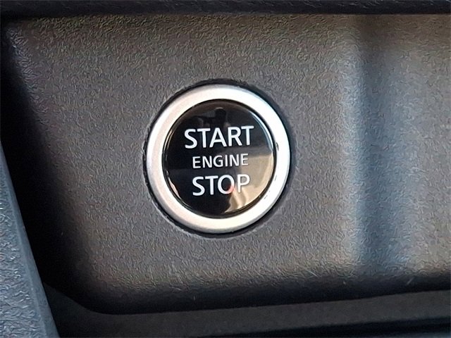 Used 2022 Nissan Rogue SV image 22