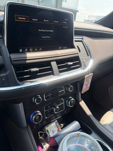 Used 2021 GMC Yukon XL SLT w/ SLT Premium Package RWD image 2