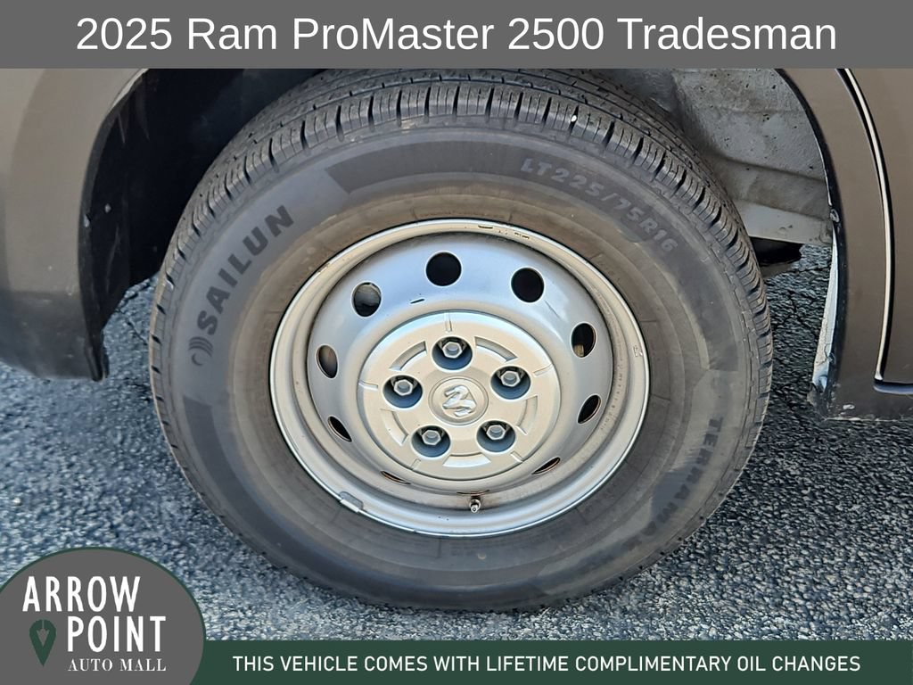 Used 2025 RAM ProMaster 2500 w/ Convenience Group FWD image 16