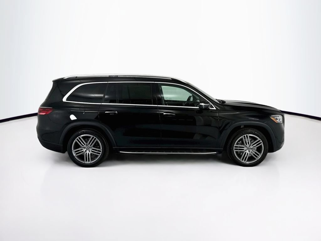 Certified 2026 Mercedes-Benz GLS 450 4MATIC image 4
