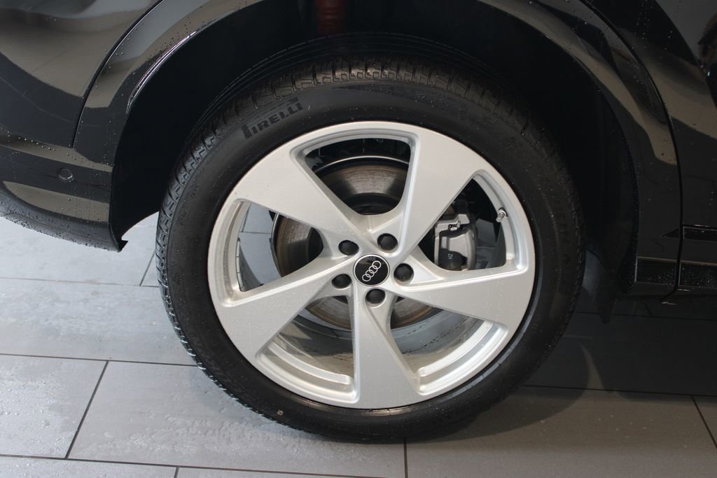 New 2025 Audi Q5 Premium Plus image 36