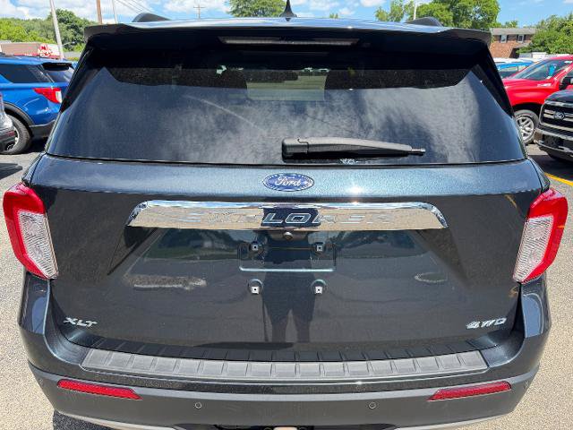 Certified 2023 Ford Explorer XLT w/ Equipment Group 202A AWD/4WD image 6