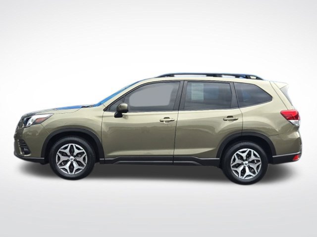 Used 2023 Subaru Forester Premium AWD/4WD image 6