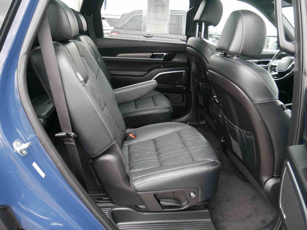 Used 2025 Kia Telluride SX X-Line image 26