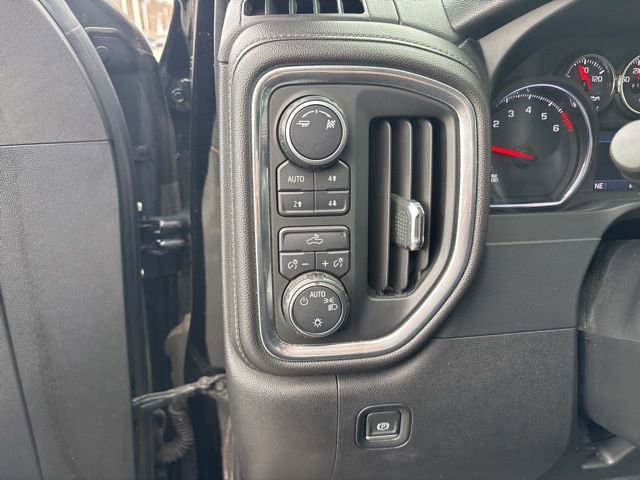 Used 2019 Chevrolet Silverado 1500 LT w/ All-Star Edition AWD/4WD image 40