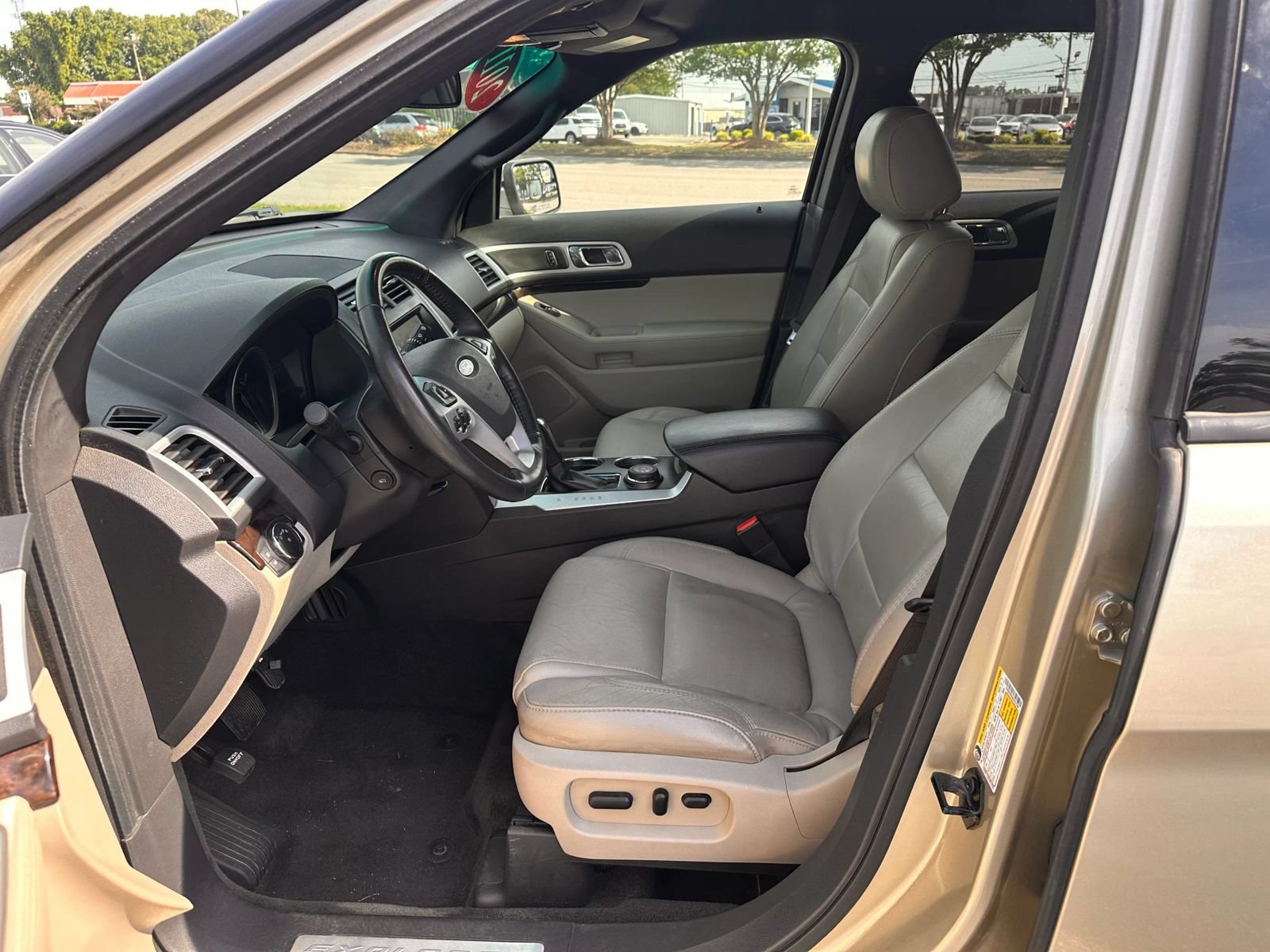 Used 2011 Ford Explorer Limited AWD/4WD image 9
