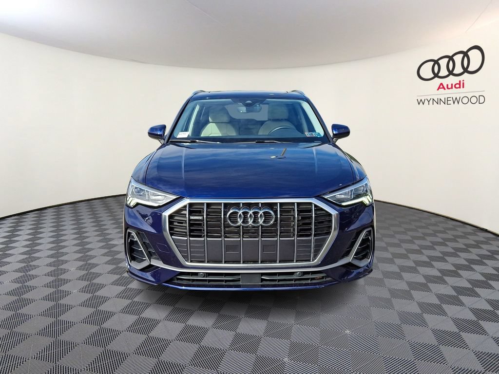 Certified 2024 Audi Q3 2.0T Premium Plus w/ Premium Plus Package AWD/4WD image 2