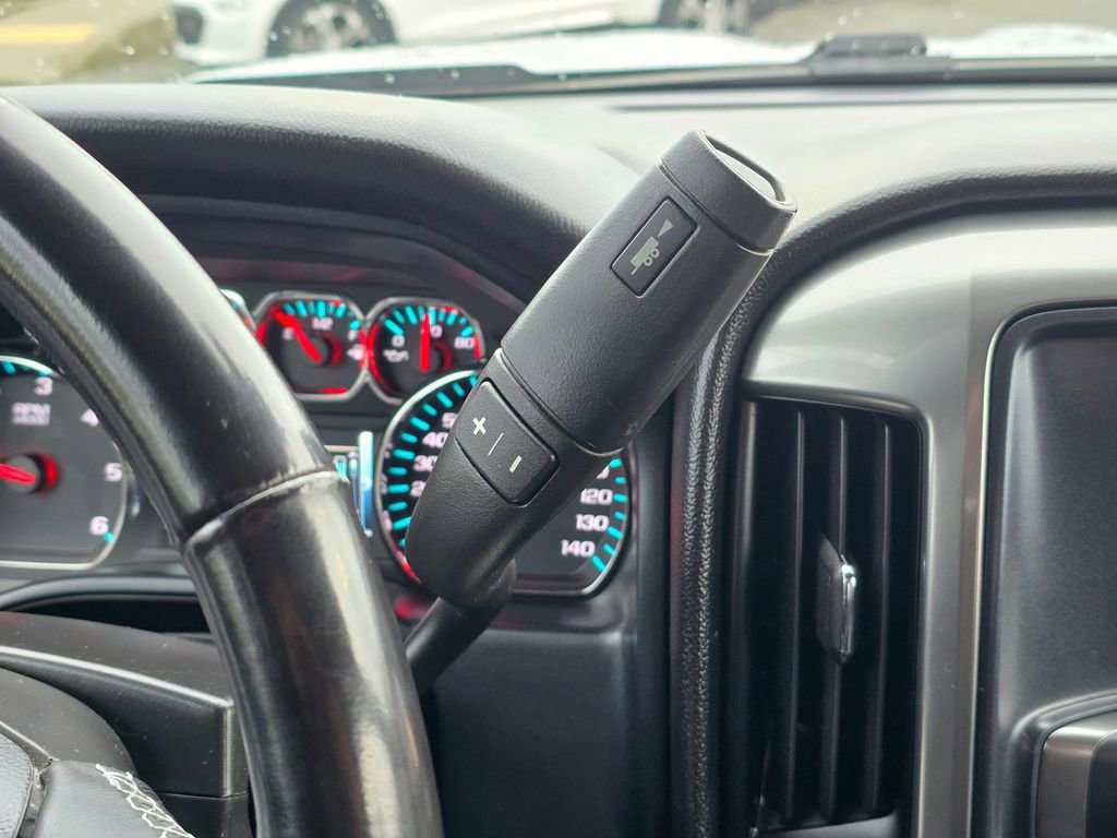 Used 2018 Chevrolet Silverado 1500 LT w/ LT Eassist Package image 25